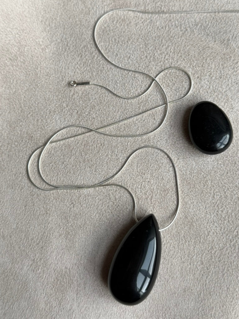 Obsidian teardrop necklace