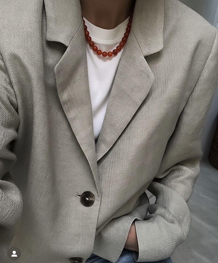 Giliai raudonos spalvos vėrinys | Karneolis