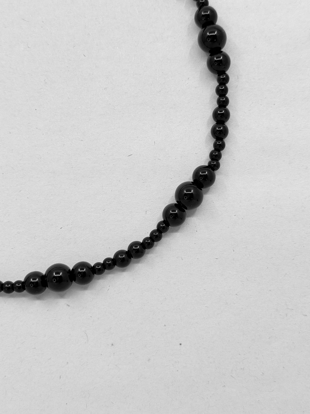 Gradient element necklace | Onyx
