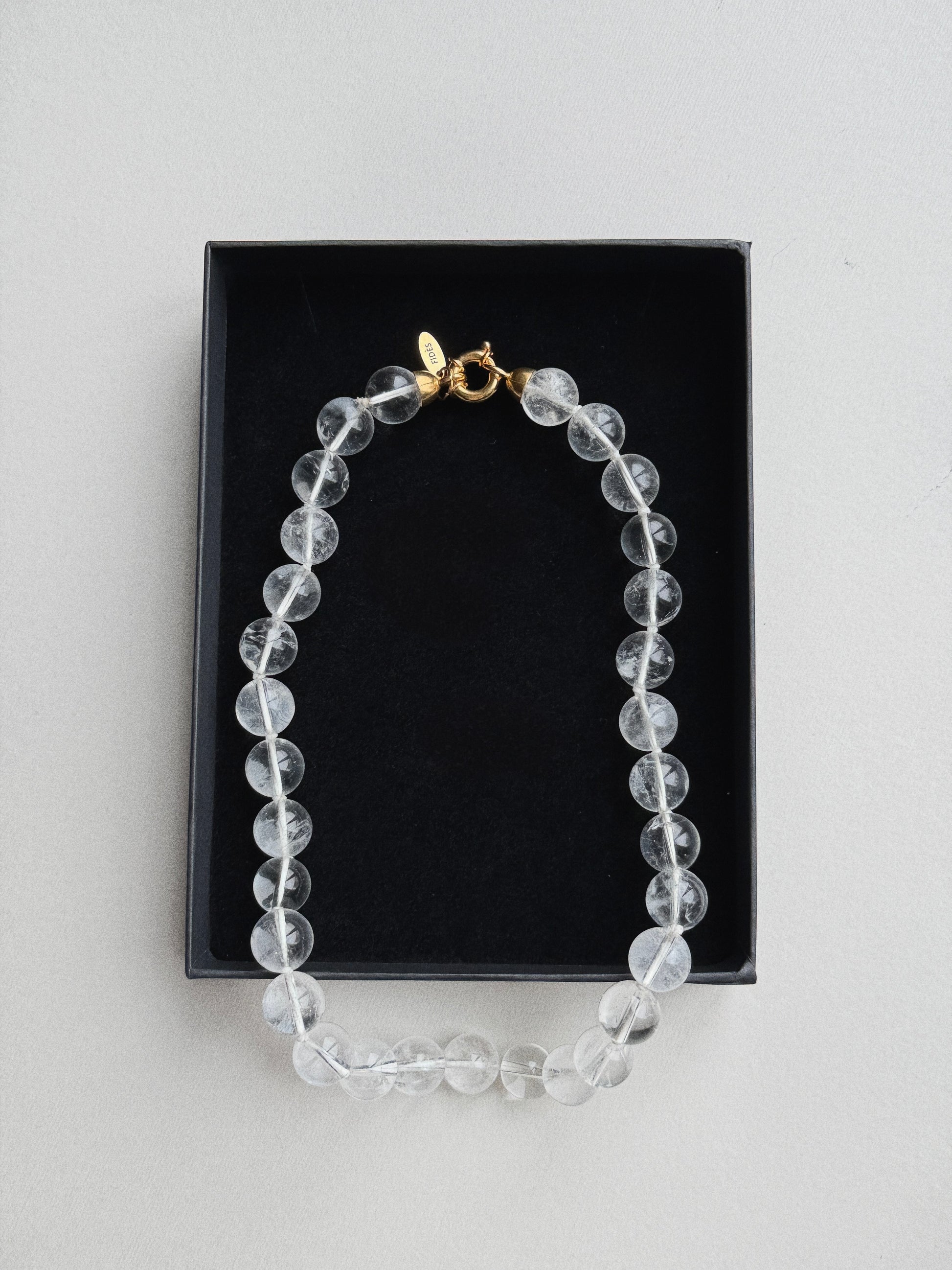 Small Monas necklace