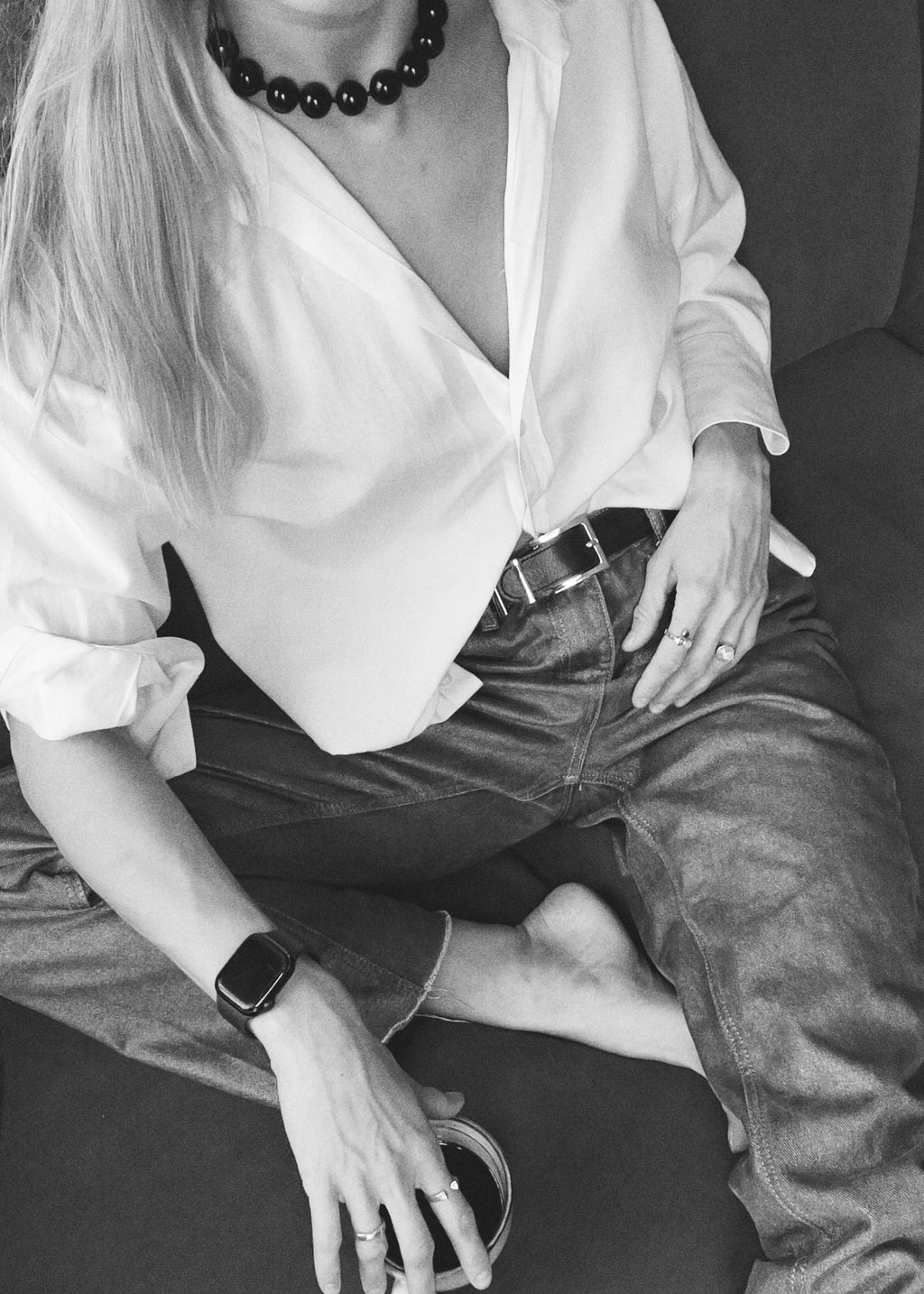 Juodi masyvūs natūralių akmenų karoliai su paauksuotu arba 925 sidabro užsegimu – FIDÈS